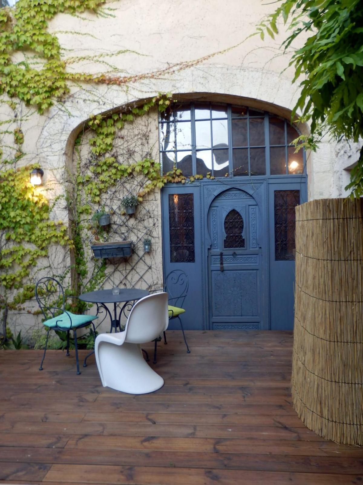 Hotel Envie De Sud Vauvert Exterior foto
